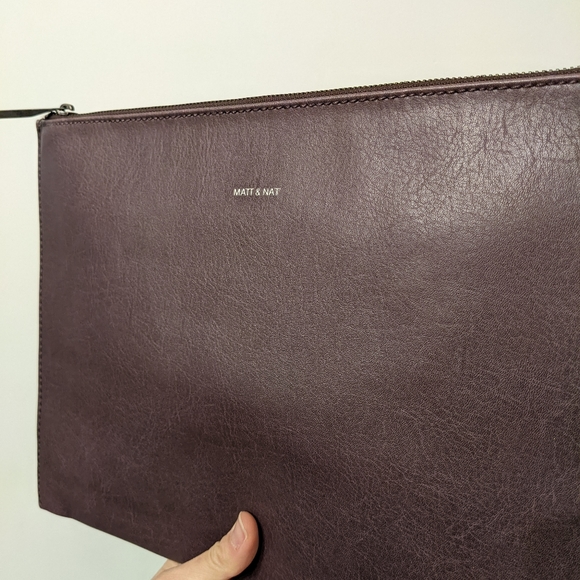 XL Matt & Nat vegan leather envelope pouch clutch - Picture 2 of 6